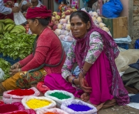 Colors at the market (1)