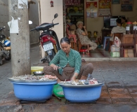 cutting the fish